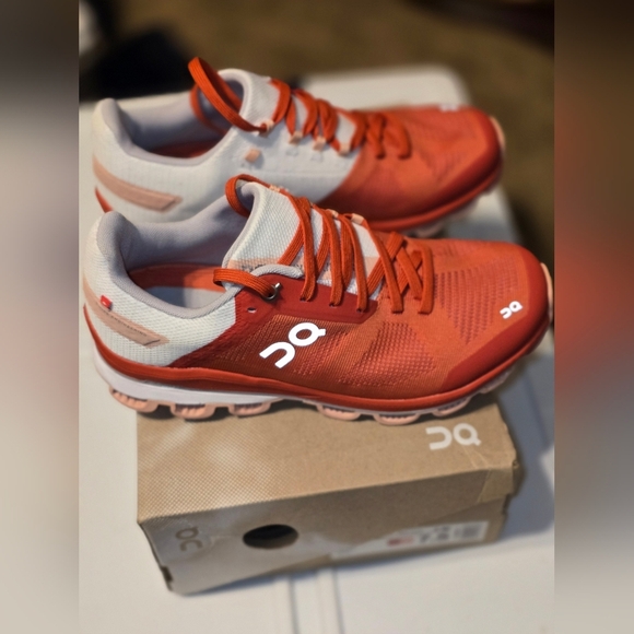 On Running Cloudsurfer 6 Women’s Sneakers – Rust | Rose – Size 7.5 New - Picture 5 of 10